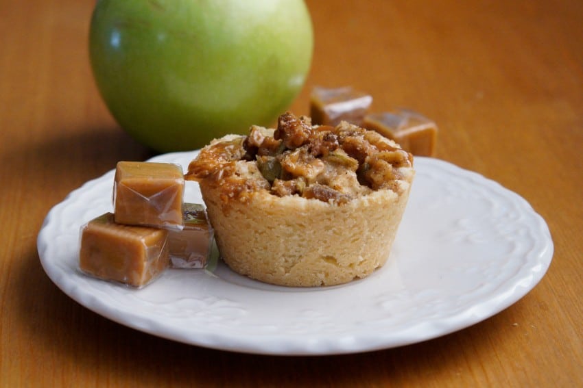 Caramel Apple Shortbread Tart