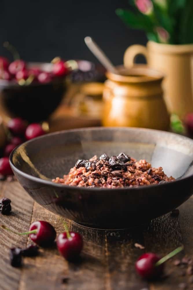 https://joaniesimon.com/wp-content/uploads/2018/01/instant-pot-cherry-chocolate-steel-cut-oats-4.jpg