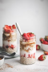 Leftover Oatmeal Breakfast Parfait | Joanie Simon