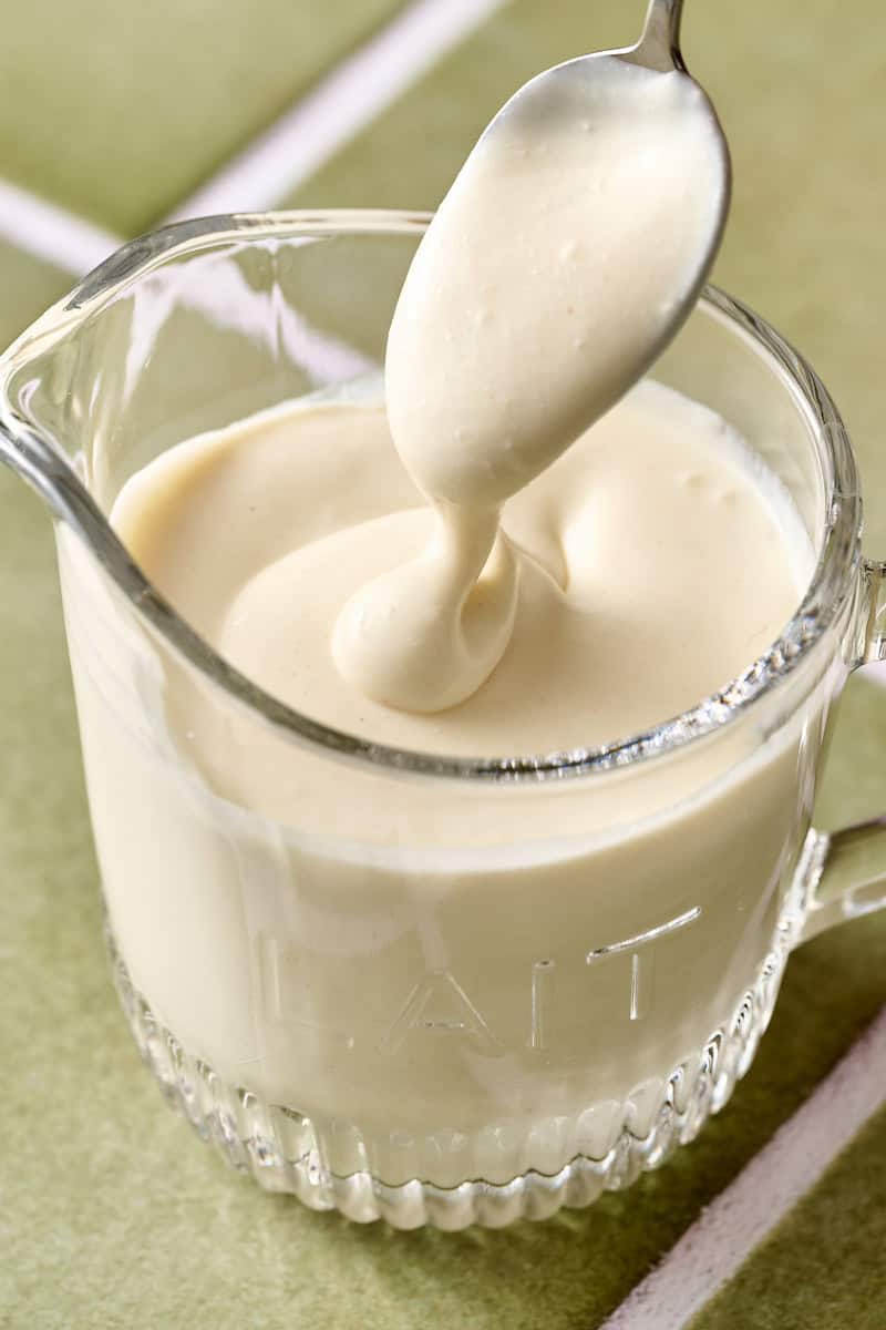 showing creamy consistency of the cottage cheese hollandaise
